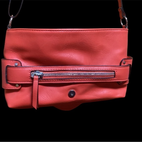NICOLE MILLER ORANGE V-SHAPED FLAP CROSSBODY PURSE USED - Picture 5 of 8